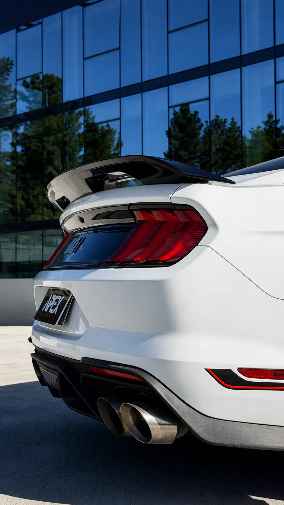 Ford Mustang Mach1 — foto 5 de 11