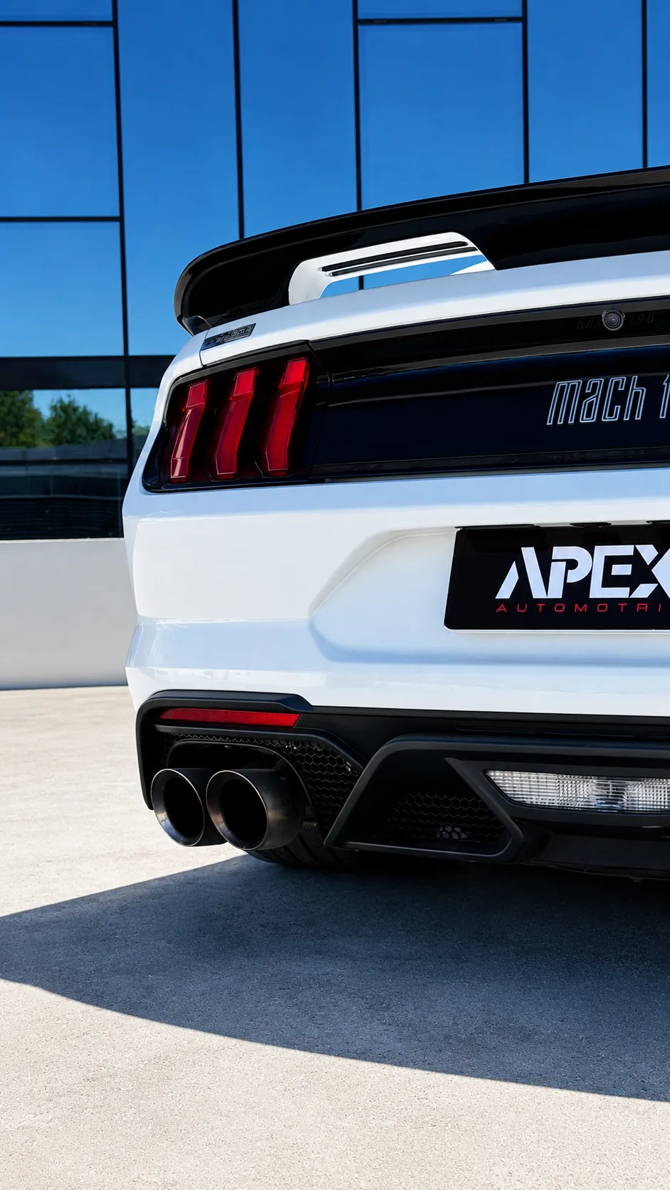 Ford Mustang Mach1 — foto 6 de 11