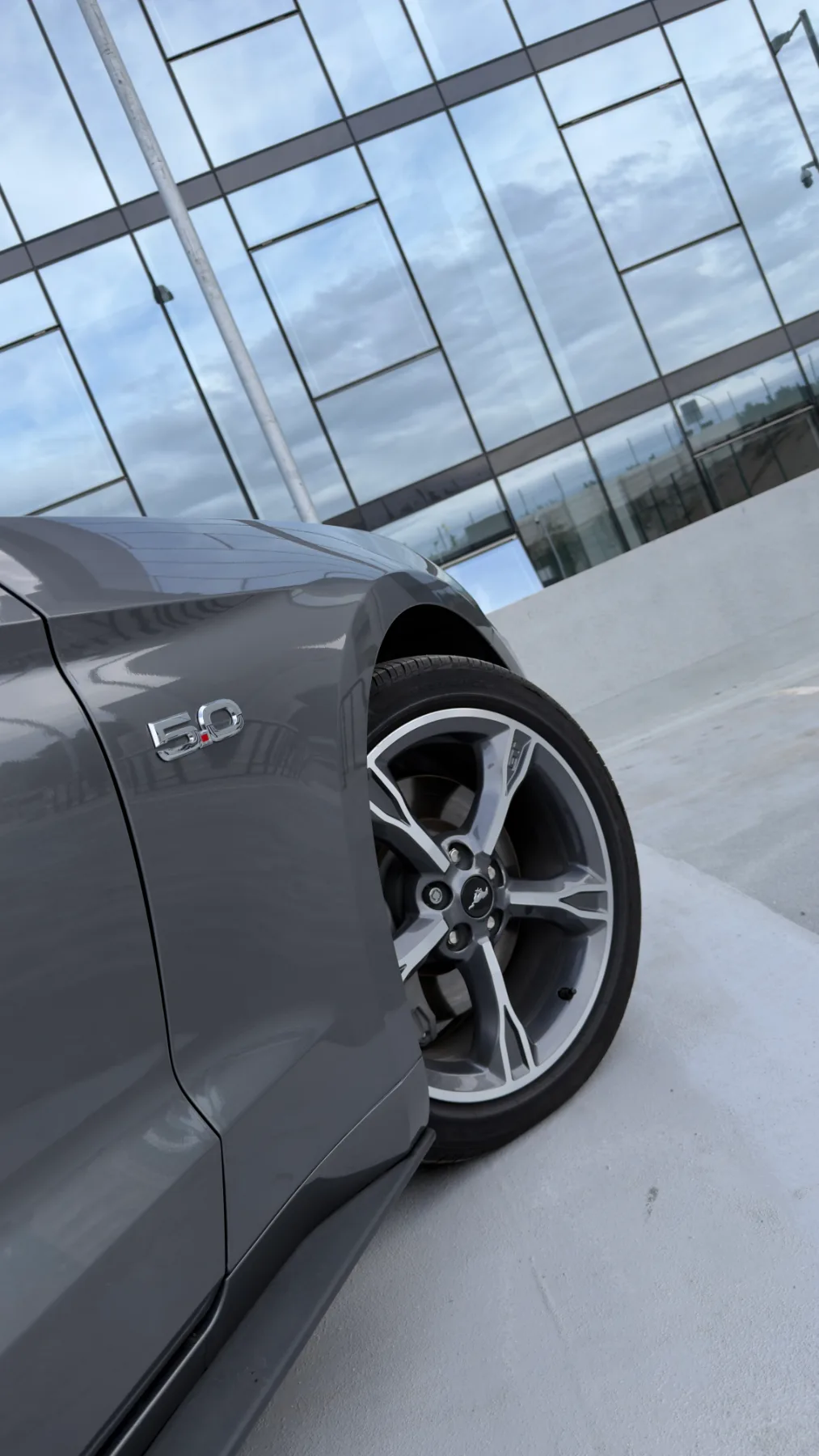 Ford Mustang — foto 8 de 11