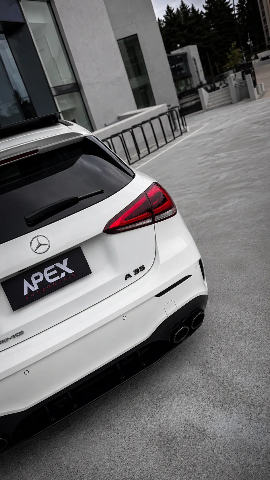 Mercedes-Benz Benza35 Amg — foto 9 de 14