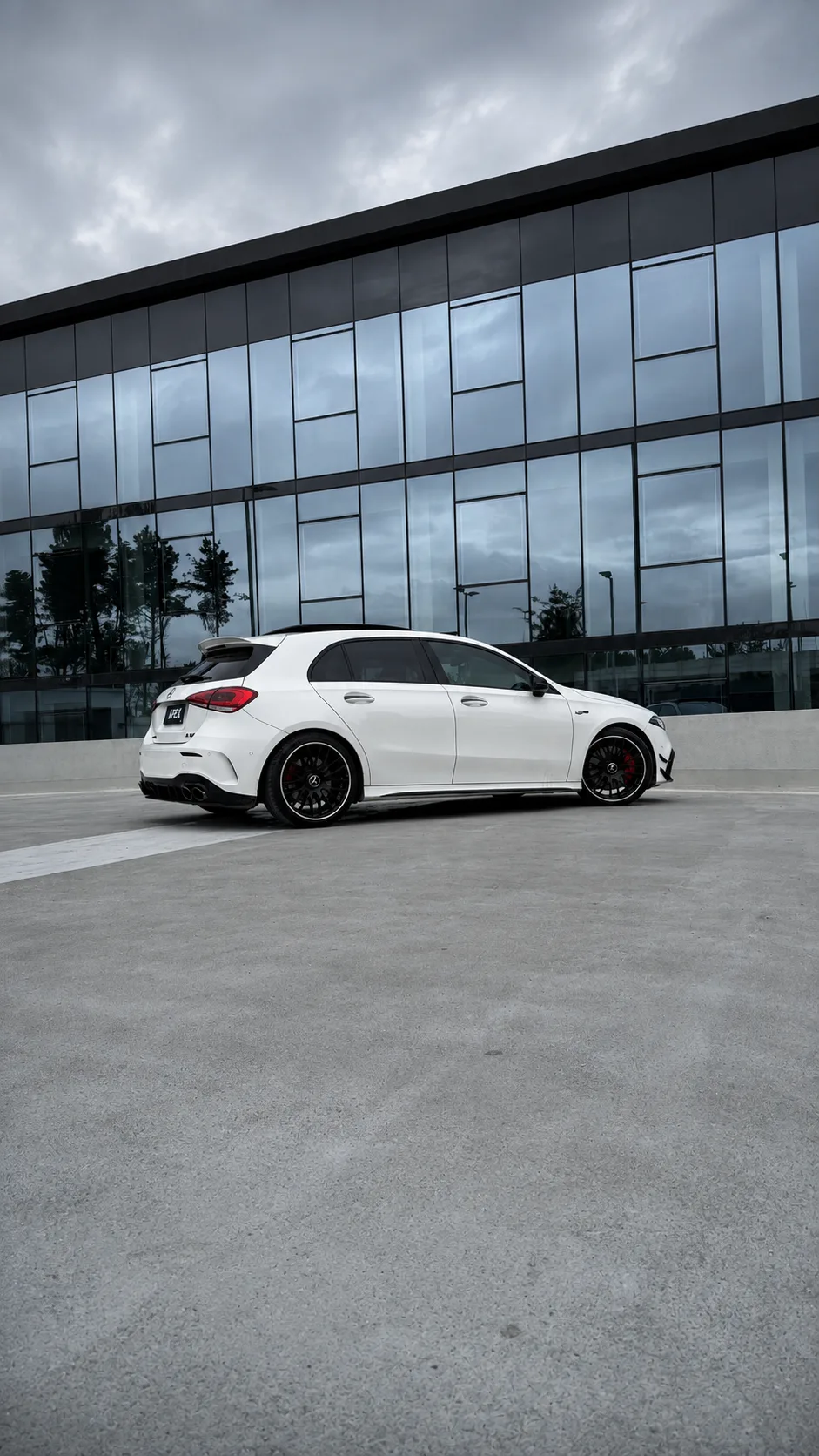 Mercedes-Benz Benza35 Amg — foto 7 de 14