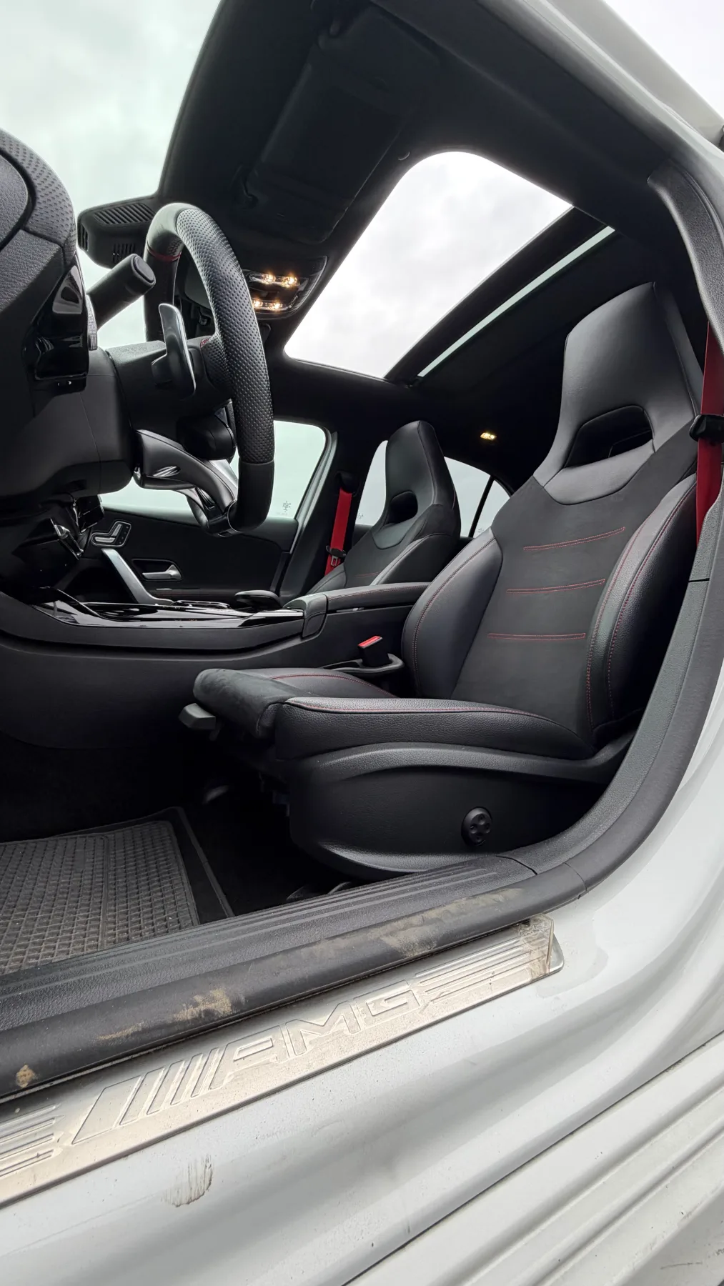 Mercedes-Benz Benza35 Amg — foto 14 de 14