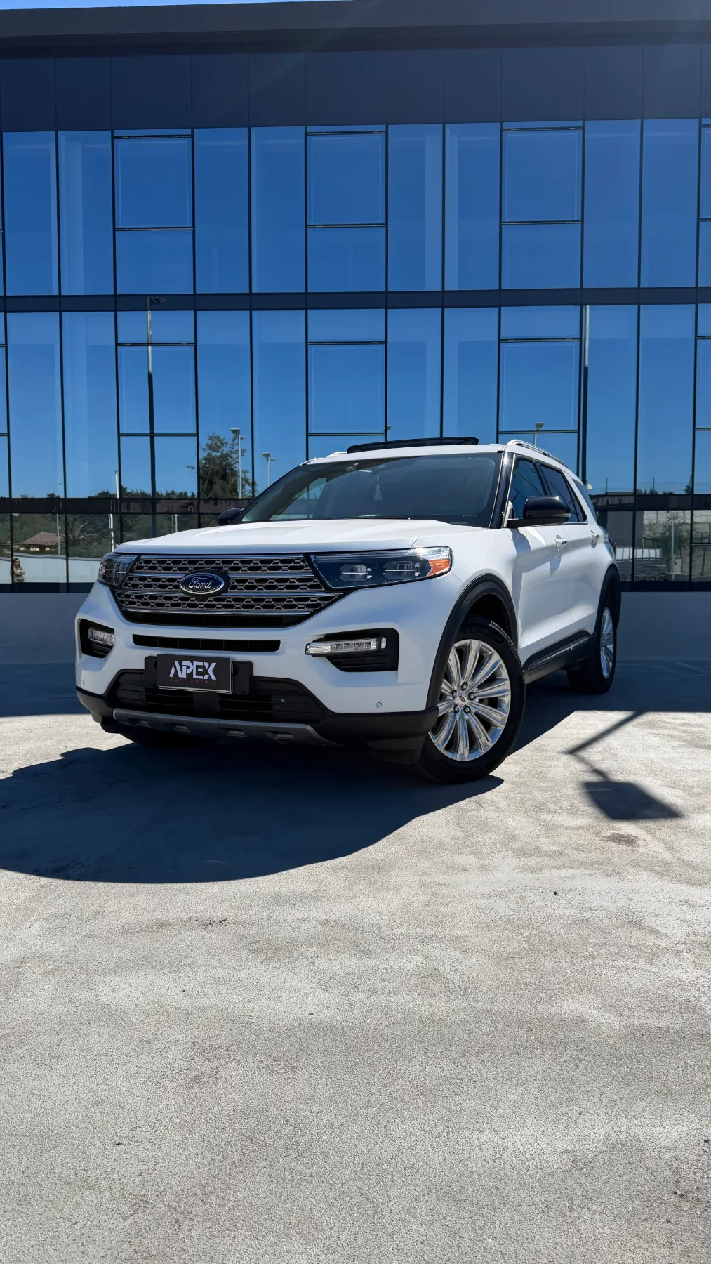 Ford Explorer — foto 2 de 14