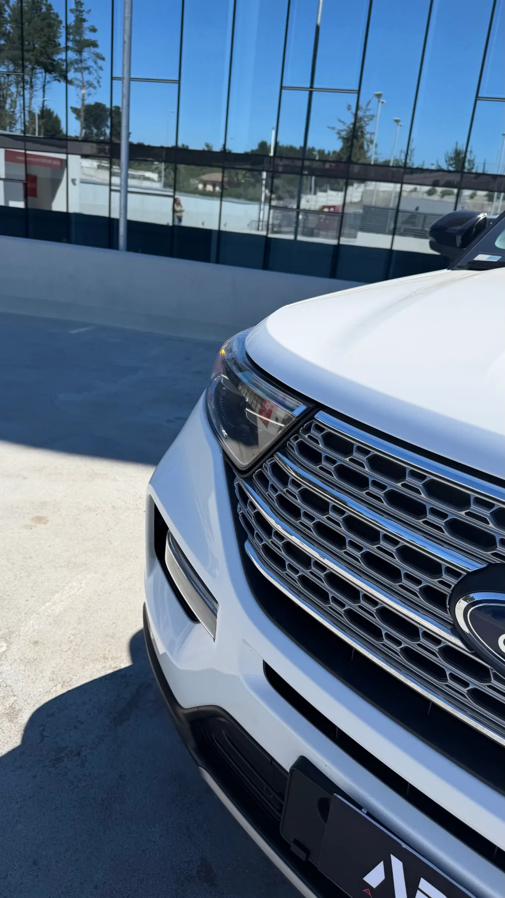 Ford Explorer — foto 3 de 14