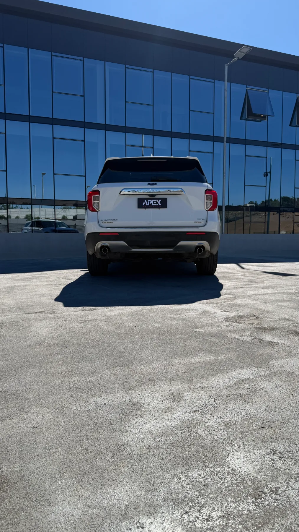 Ford Explorer — foto 11 de 14